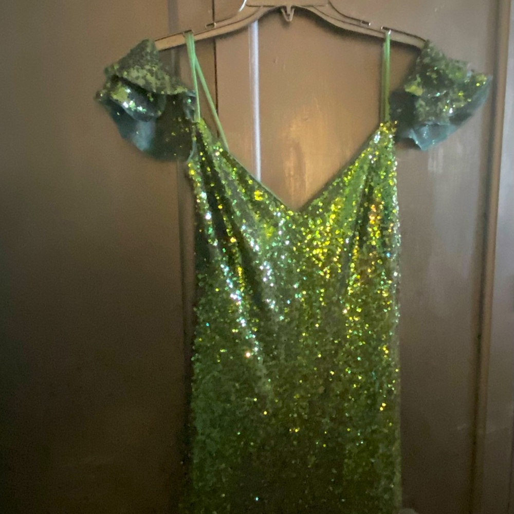 Theia/green/sequins/off the shoulder with strap dress/ size 8
